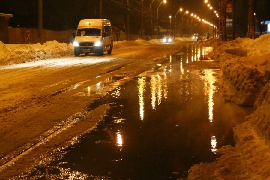 Avarie Apă Canal/ Apă "cu ţârâita" pentru cei din Traian Nord