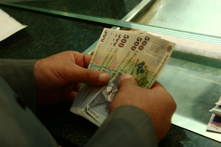 Gălățenii au cumpărat vechime în muncă de două milioane de euro
