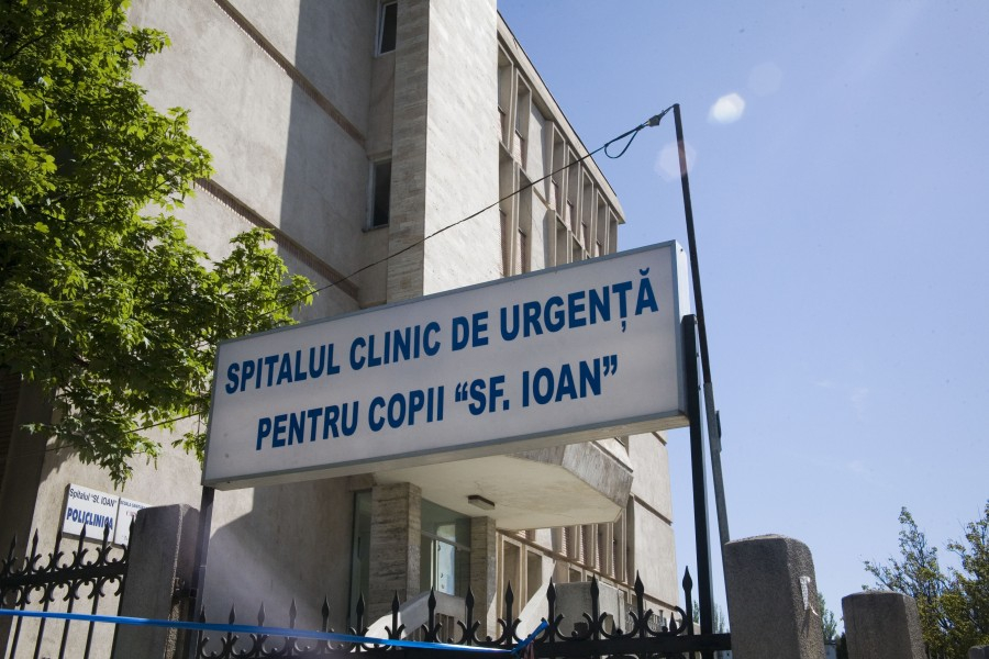 UPDATE | Primele concluzii în cazul ANCHETEI de la Spitalul de Pediatrie din Galați. O mămică a filmat viermi pe gresia din baia salonului