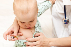 Ministrul Sănătăţii, Florian Bodog: ”Avem o problemă cu vaccinul pentru hepatită”