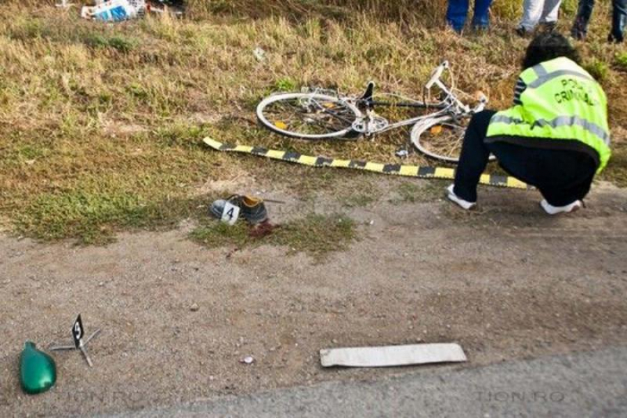Biciclist octogenar, rănit pe un drum județean