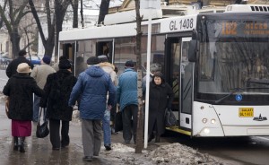 Acuzaţii grave aduse angajaţilor Transurb: Furturi de motorină şi bani încasaţi fără a elibera bilete