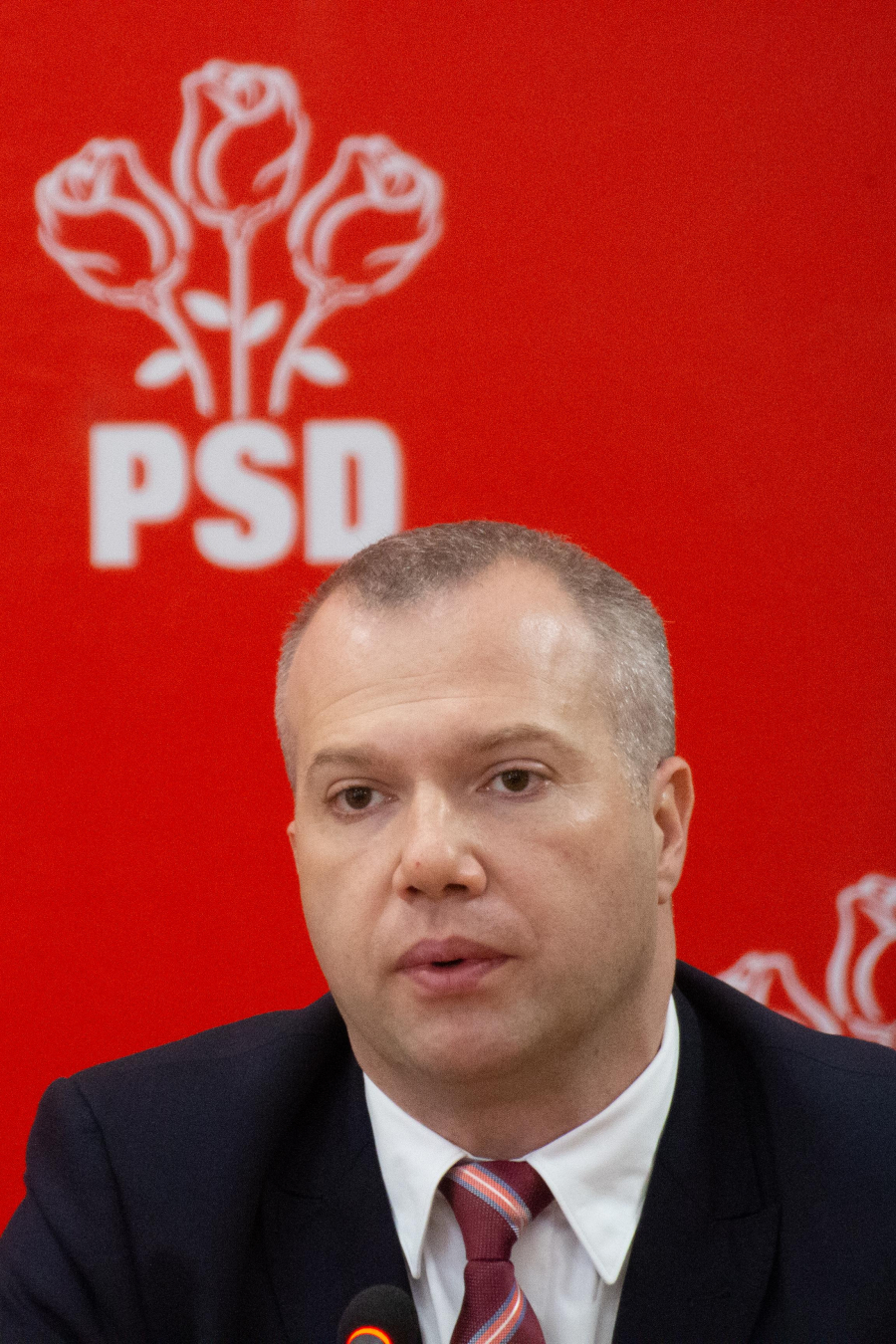 Ce notă îşi dă primarul după patru ani de mandat