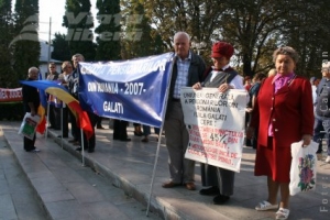 Două mitinguri la preţ de unul!