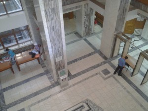 PREMIERĂ ÎN ROMÂNIA, o gălăţeancă a ÎNVINS SISTEMUL BANCAR la Tribunal