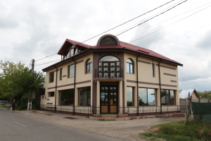 Se anunţă chef de chef, cu manele, la &quot;Carlos&quot;