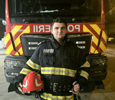 Un pompier tecucean a intervenit esenţial la locul unui accident, sărind în ajutorul victimelor
