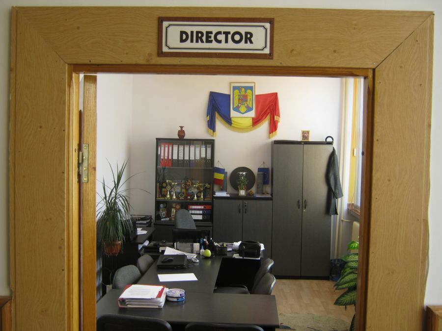 30 de posturi de director şi director-adjunct au rămas neocupate în şcolile gălăţene