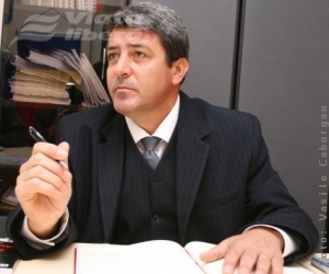 Administraţia comunei Pechea, pusă pe jar