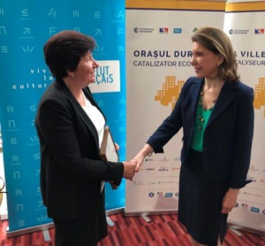 Primarul Emilia Niculescu şi ambasadorul Franţei, Michele Ramis