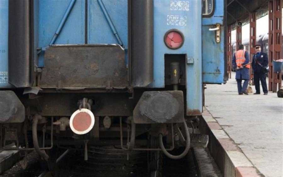 Viteza trenurilor din Regionala Galaţi, redusă din cauza caniculei. Întârzierile pot ajunge la 40 de minute