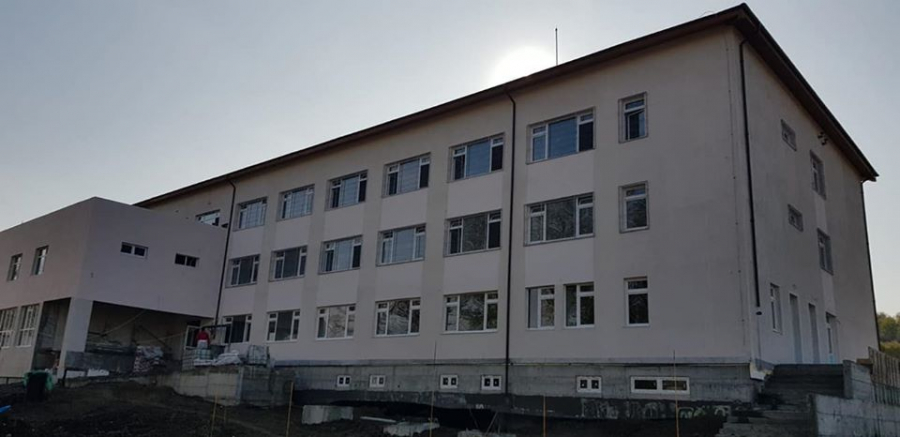 Ascensoare noi la spitalul din Gănești