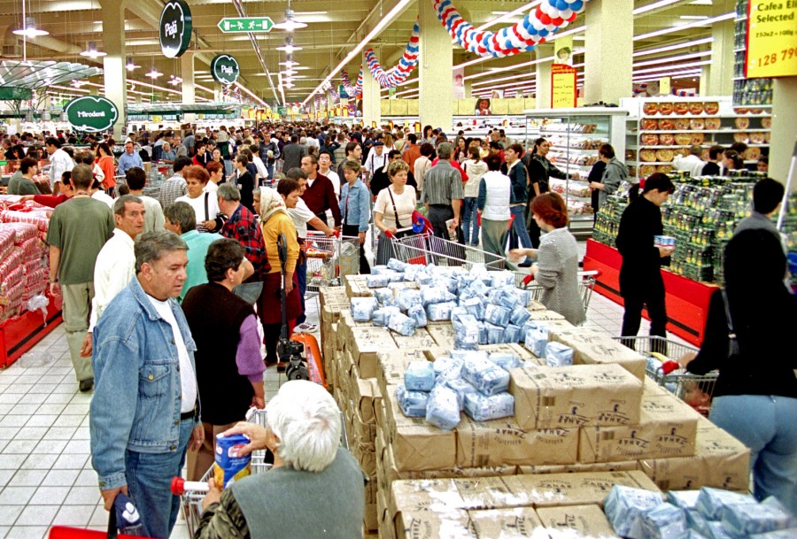 PROGRAMUL DE ANUL NOU al supermarketurilor din Galaţi. UNDE şi CÂND ne putem face CUMPĂRĂTURILE