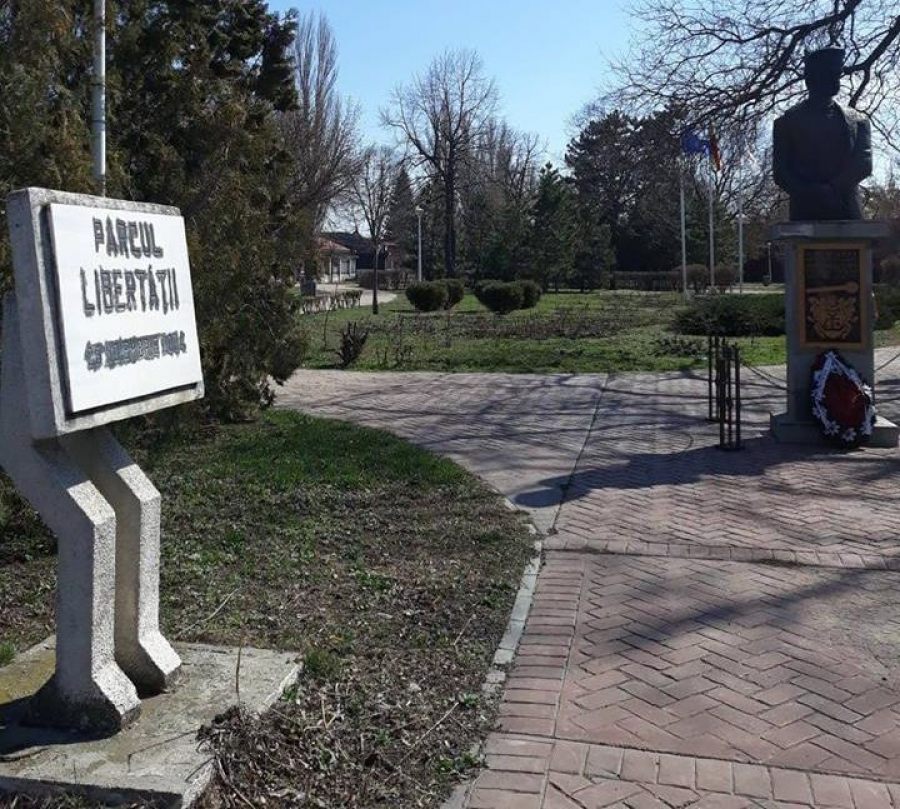 Uitat de autorităţi, Parcul Libertăţii, îmbătrânit înainte de vreme (FOTO)