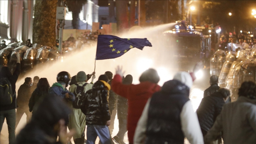 Proteste de amploare în Georgia, cu zeci de arestări și răniți