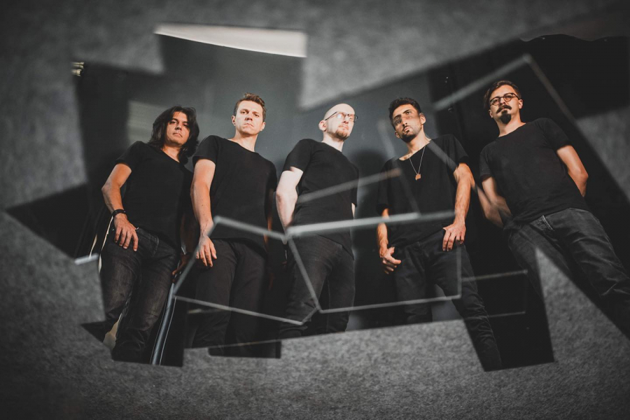 Trupa byron își lansează noul album la Galați