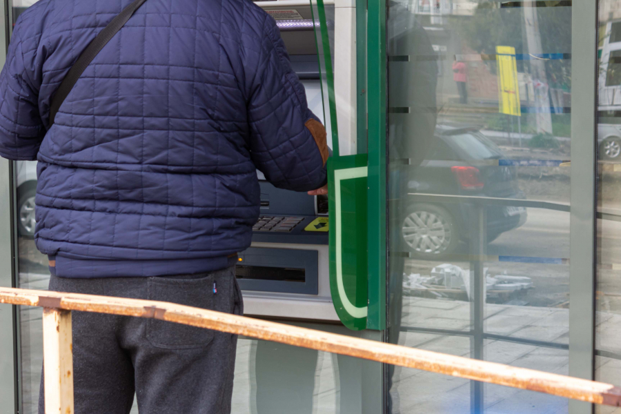 Cont bancar garantat și fără comisioane pentru fiecare român