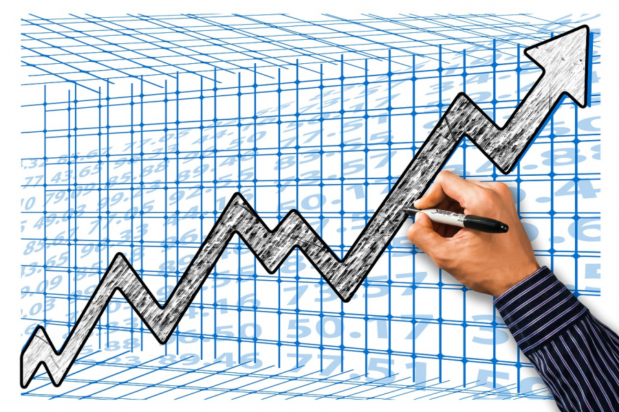 Economia României, în creștere moderată, dar cu scumpiri accelerate