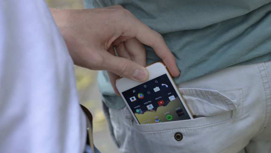 „Epidemie” de furturi de telefoane mobile