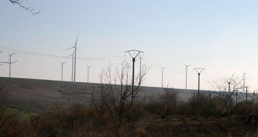Electrica investeşte peste 90 de milioane de euro, într-un parc eolian, la Frumuşiţa