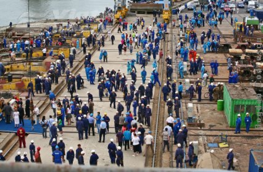 Bombă socială în Şantierul Naval!