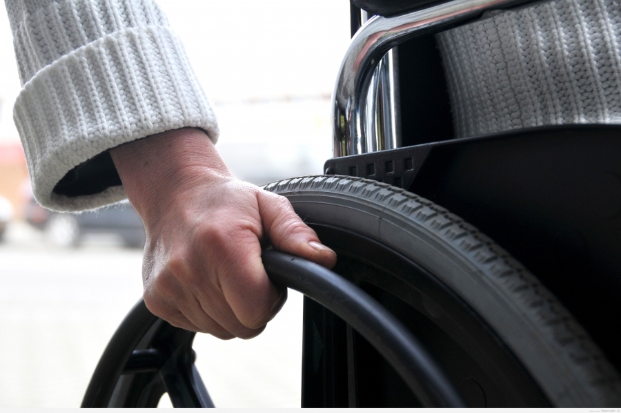 97 de şcoli NU respectă drepturile persoanelor cu dizabilităţi