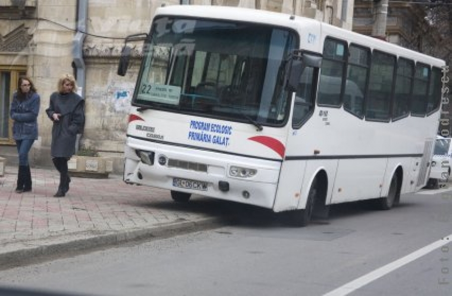 Taxi buşit într-un autobuz