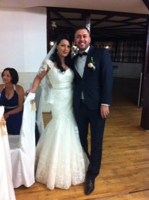 Nuntă în familia &quot;Vieţii libere&quot;! &quot;Casă de piatră&quot; colegei noastre Corina Dobre!