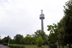 FOTO/ Turnul TV gălăţean, unic în România - un adevărat SIMBOL al oraşului