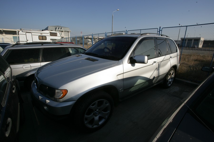 Showroom auto la Fisc - Maşini confiscate, scoase de vânzare