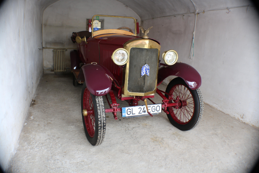 O bijuterie auto din 1924, pe şosele. Regina pe patru roţi a Tecuciului a fost înmatriculată