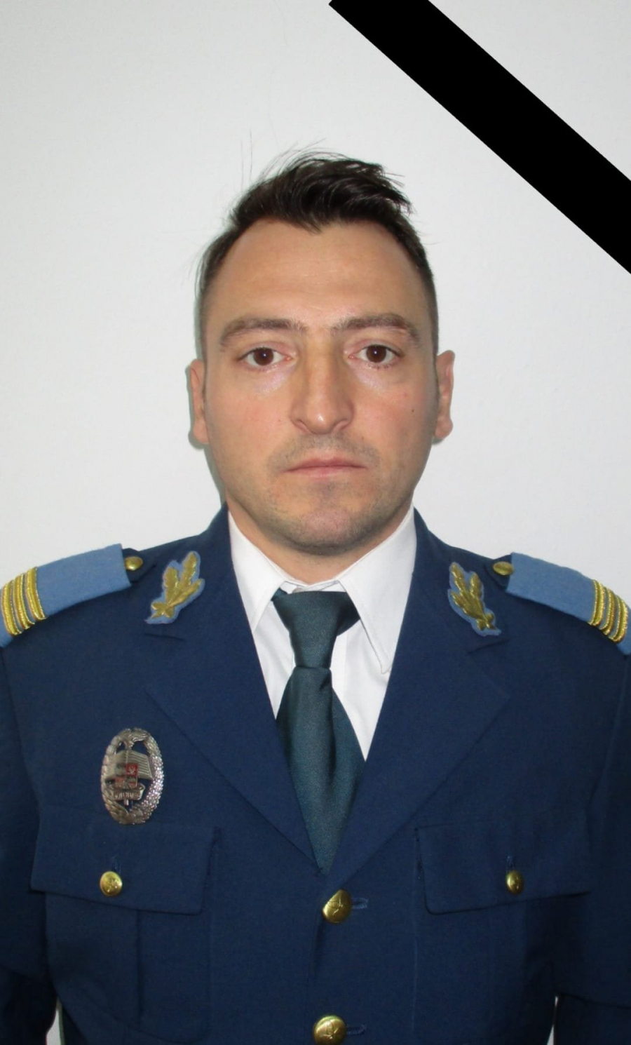 ​Un parașutist militar a murit în timpul unui exercițiu pe Aerodromul din Boboc