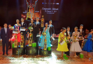 Campionii naţionali Rareș Vădană și Tea Neculae, la festivitatea de premiere