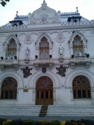 Campanie VL &quot;Comori de patrimoniu&quot;: Prefectura, o clădire de cinci milioane de euro 