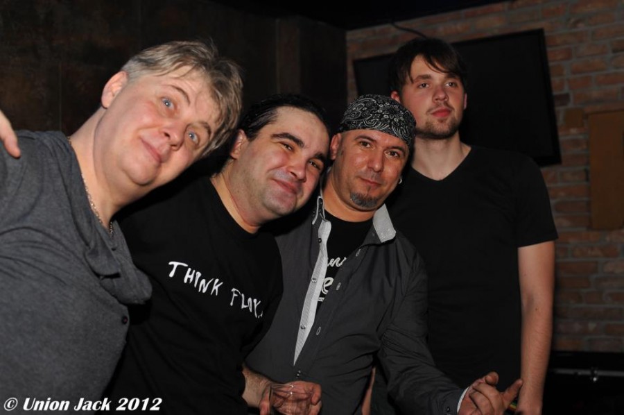 Rock de calitate, pe gratis! Over Band, live în Score Pub