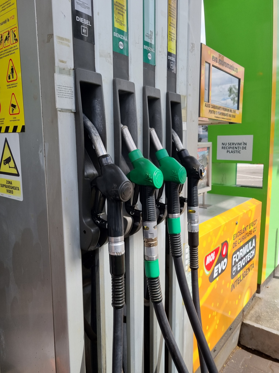 Benzina și motorina, mai scumpe de la 1 ianuarie