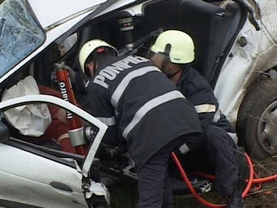 Profesor universitar, mort într-un grav accident rutier la Munteni