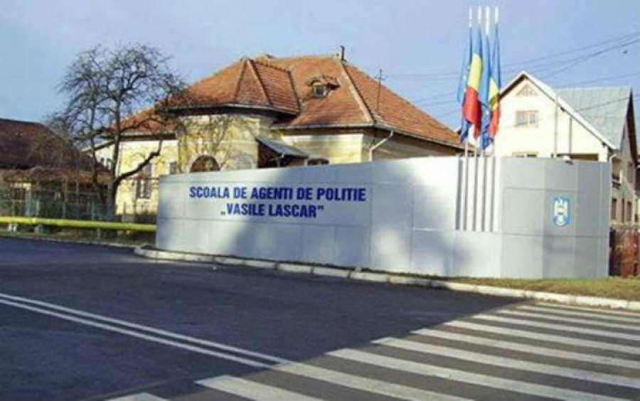 Elevi ai Școlii de Poliție de la Câmpina, prinși cu droguri