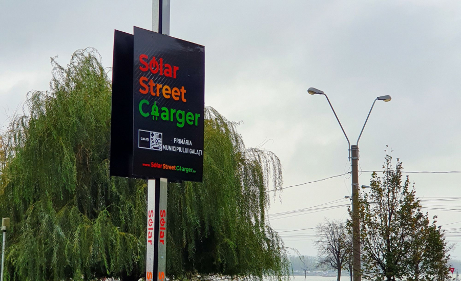 Când normalitatea este ştire. Primul încărcător solar din oraş rezistă (FOTO)