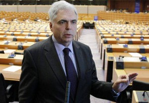Europarlamentarul Adrian Severin, trimis în judecată pentru luare de mită şi trafic de influenţă