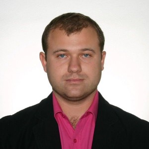 TINERII ŞI ORAŞUL/ Interviu cu Raul Mihailov, consilier local: &quot;Ofer ceva şcolii de la care am primit atât de mult&quot;