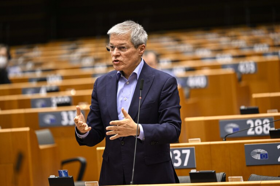 Dacian Cioloș, în Parlamentul European; „Românii nu trebuie luați ostatici în discuțiile privind politicile de azil și migrație”