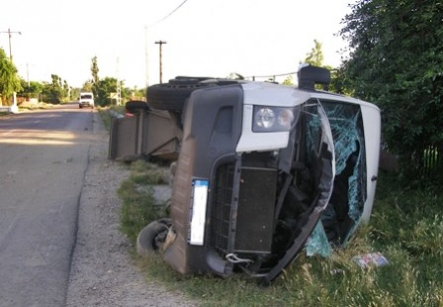 Grav accident în Ialomiţa - Patru gălăţeni au murit, iar alţi 12 sunt în stare gravă la spital