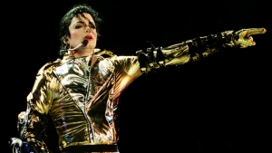 UN NOU SERIAL TV: Viaţa lui Michael Jackson, pe sticlă