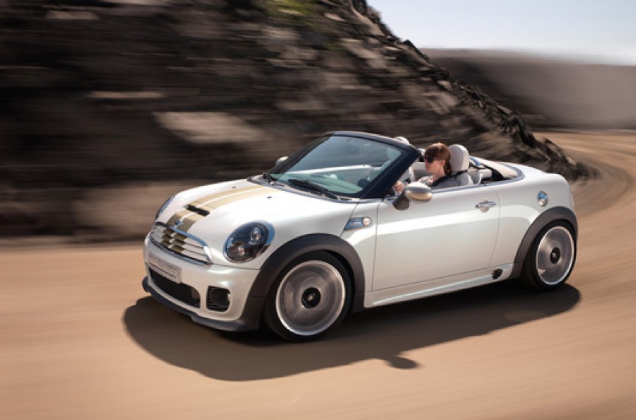 MINI va lansa pe piaţa românească Roadster, primul model decapotabil cu două locuri al mărcii