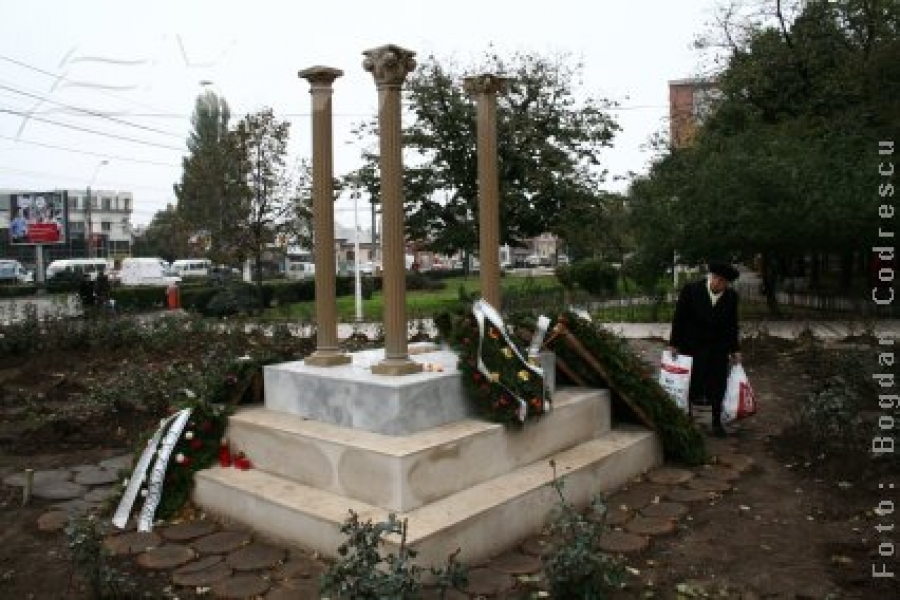 Monumentul de pe strada Brăilei pentru eroii din Afganistan, construit fără avize