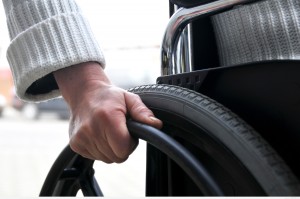 Schimbare legislativă/ Persoanele cu HANDICAP, SCUTITE de plata IMPOZITULUI pentru orice venit