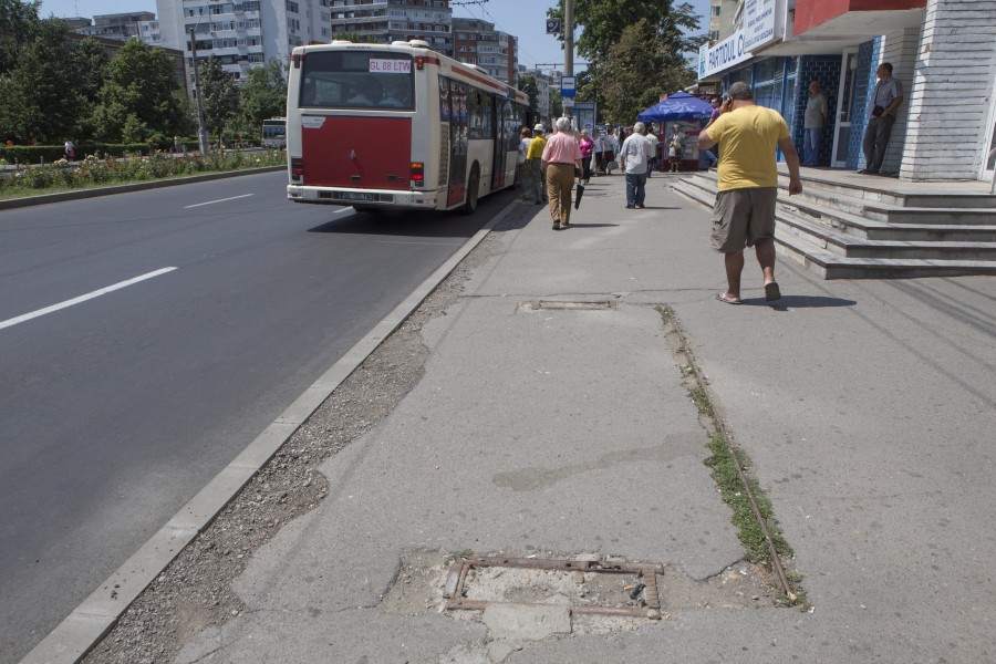 A doua încercare/ Încă o licitaţie pentru refugii 