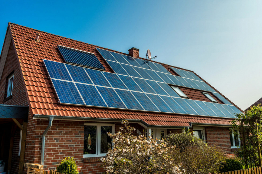 Care sunt avantajele și dezavantajele panourilor fotovoltaice