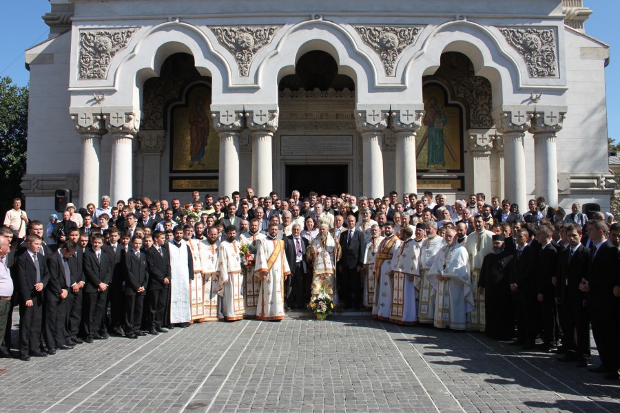 Trei ani de la ridicarea în rang a Arhiepiscopiei Dunării de Jos: "Nimeni nu are nevoie de inculţi"